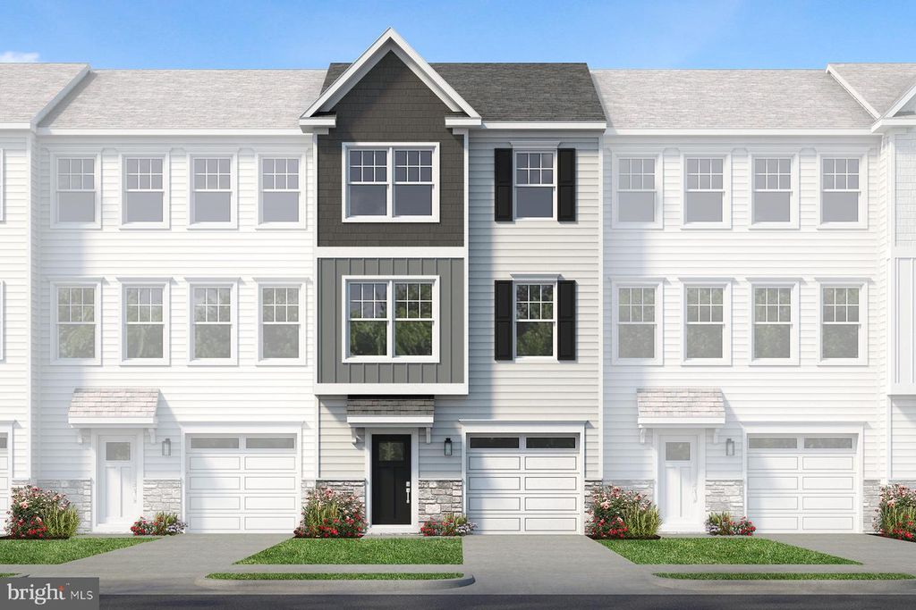 304 EAST SAWYER COURT, Royersford, PA 19468