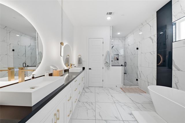 2108 Beall Street, Houston, TX 77008