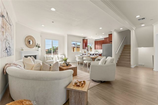 1927 Strathmore Avenue B, San Gabriel, CA 91776