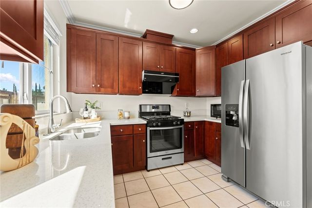 1927 Strathmore Avenue B, San Gabriel, CA 91776