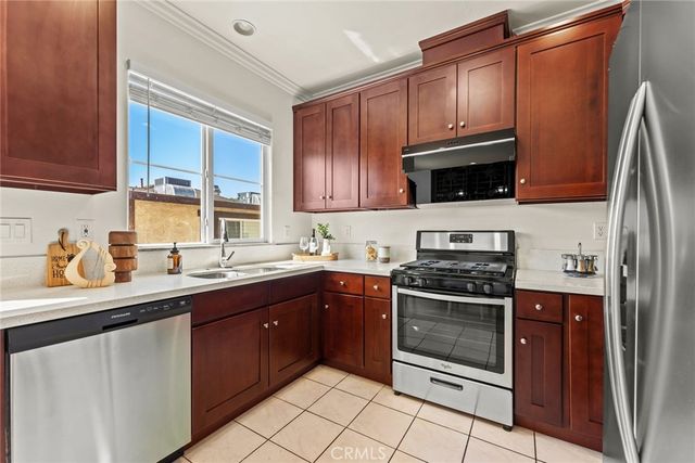 1927 Strathmore Avenue B, San Gabriel, CA 91776