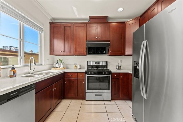 1927 Strathmore Avenue B, San Gabriel, CA 91776