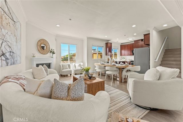 1927 Strathmore Avenue B, San Gabriel, CA 91776