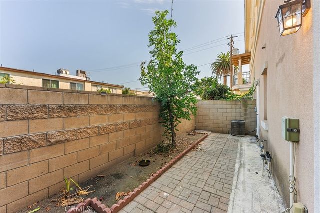 1927 Strathmore Avenue B, San Gabriel, CA 91776