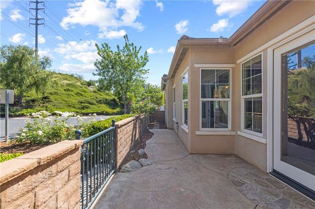 23720 Forest View Court, Valencia, CA 91354