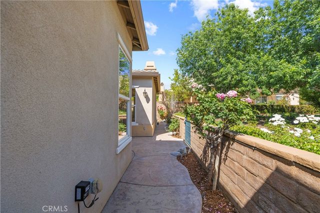 23720 Forest View Court, Valencia, CA 91354
