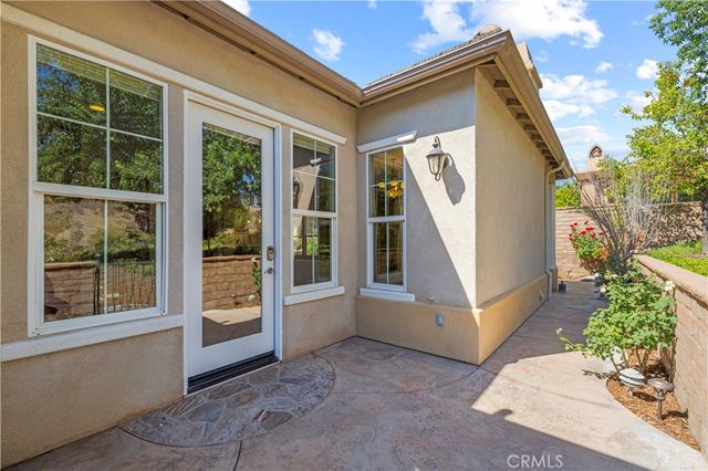 23720 Forest View Court, Valencia, CA 91354