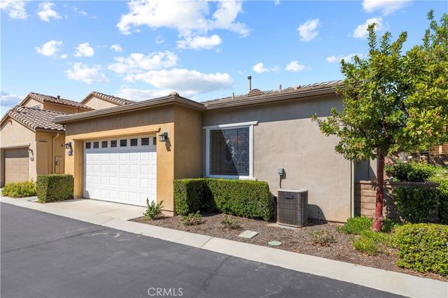 23720 Forest View Court, Valencia, CA 91354