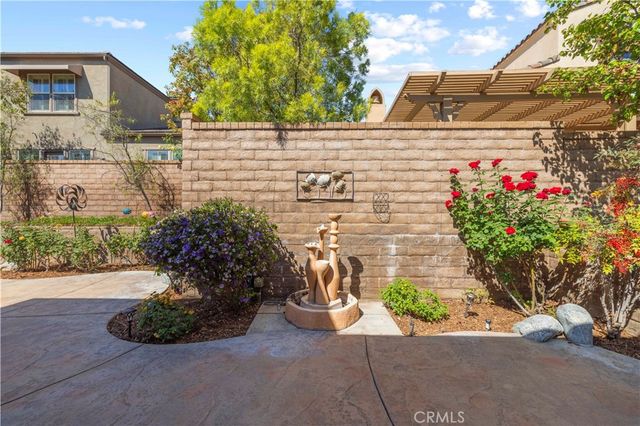 23720 Forest View Court, Valencia, CA 91354