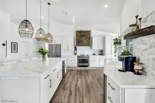 17 SE 15th AVE, Cape Coral, FL 33990