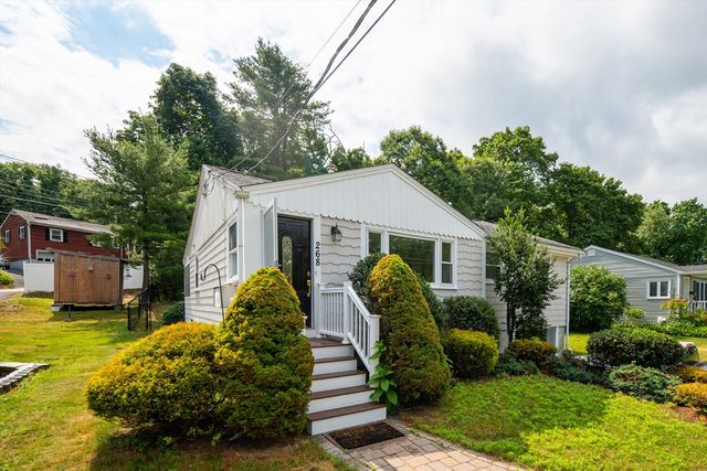 268 Lexington St, Woburn, MA 01801