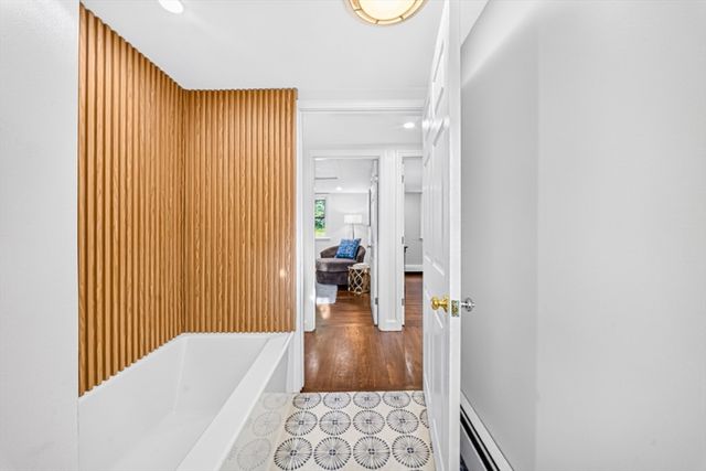268 Lexington St, Woburn, MA 01801