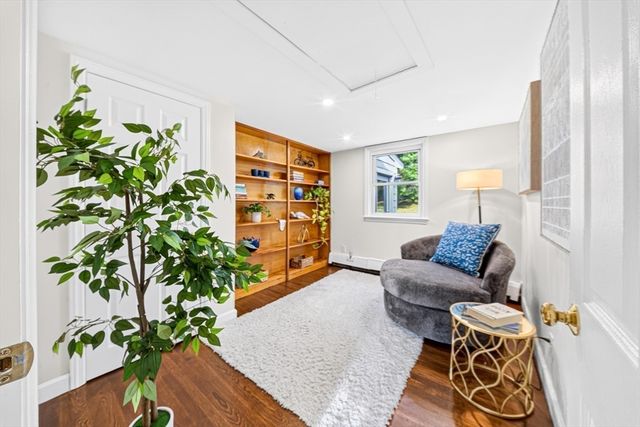 268 Lexington St, Woburn, MA 01801