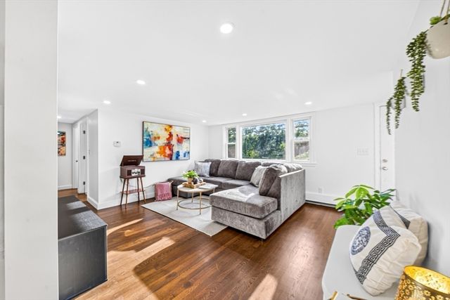 268 Lexington St, Woburn, MA 01801