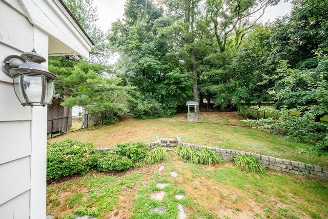 268 Lexington St, Woburn, MA 01801