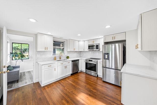 268 Lexington St, Woburn, MA 01801