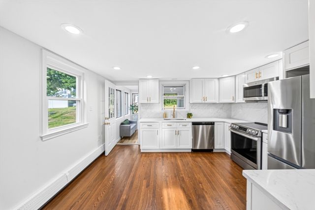 268 Lexington St, Woburn, MA 01801
