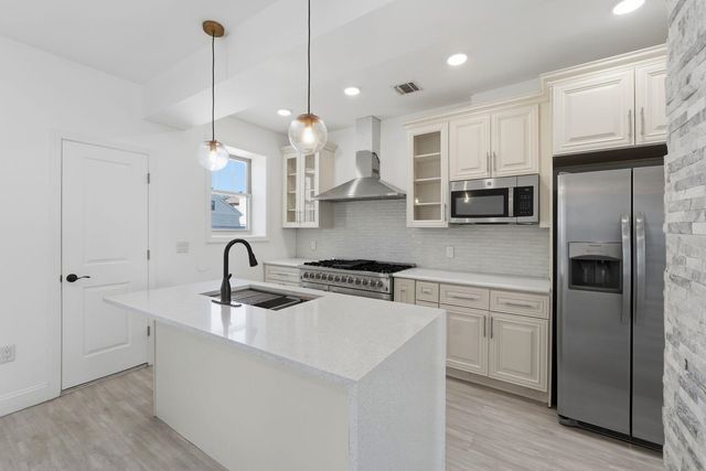 1525 38TH ST, North Bergen, NJ 07047