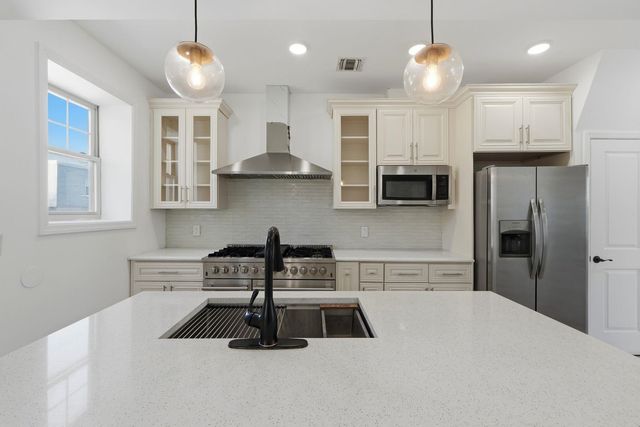 1525 38TH ST, North Bergen, NJ 07047