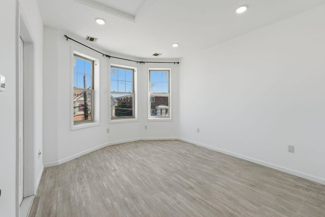 1525 38TH ST, North Bergen, NJ 07047