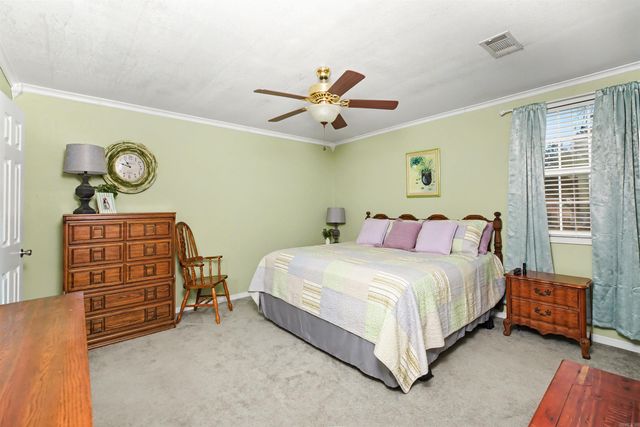 6805 Oxford Drive, White Hall, AR 71602