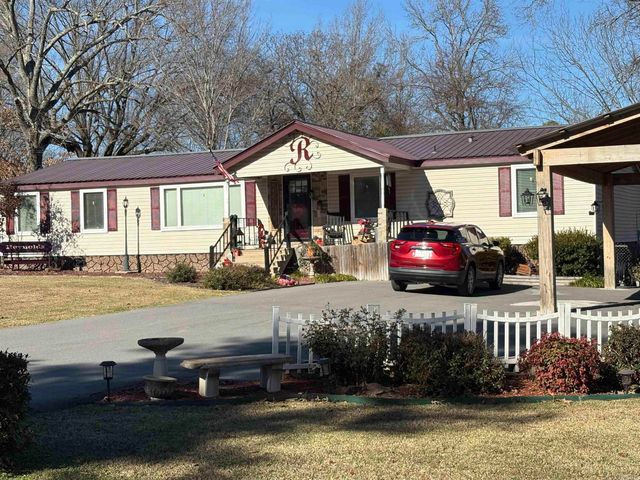 6805 Oxford Drive, White Hall, AR 71602