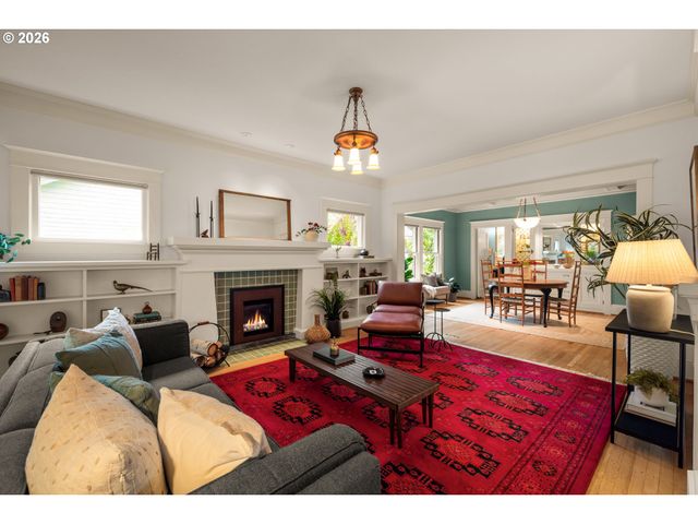 3217 Ne 18TH Ave, Portland, OR 97212