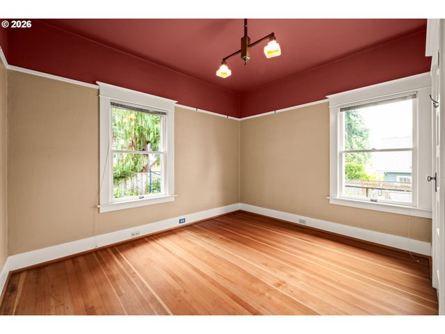 3217 Ne 18TH Ave, Portland, OR 97212