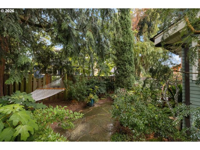 3217 Ne 18TH Ave, Portland, OR 97212