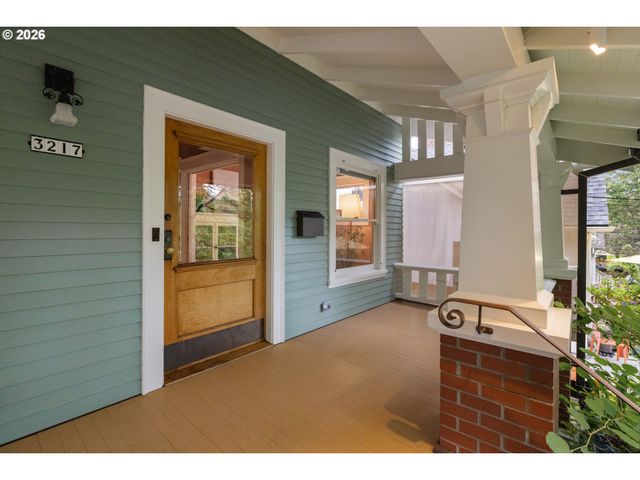 3217 Ne 18TH Ave, Portland, OR 97212