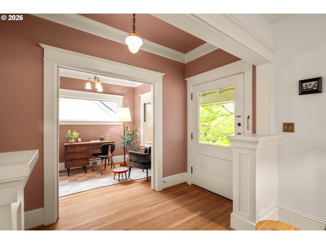 3217 Ne 18TH Ave, Portland, OR 97212