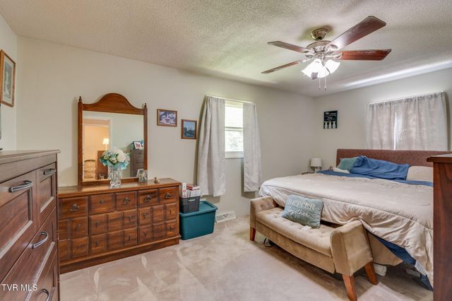 1806 Dellwood Circle, Greeneville, TN 37745