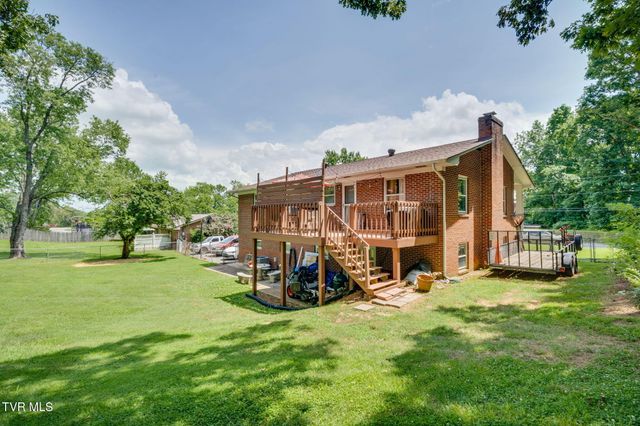 1806 Dellwood Circle, Greeneville, TN 37745