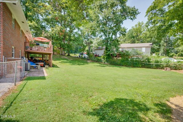 1806 Dellwood Circle, Greeneville, TN 37745