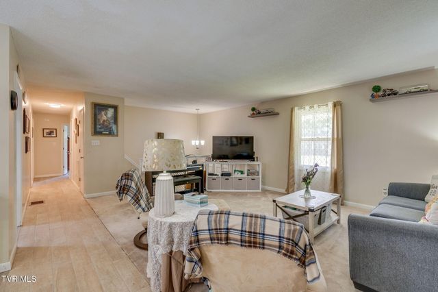 1806 Dellwood Circle, Greeneville, TN 37745