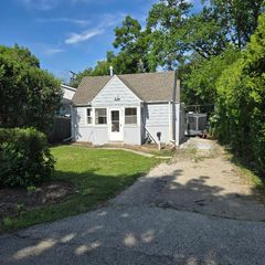 210 Brierhill Drive, Round Lake Park, IL 60073