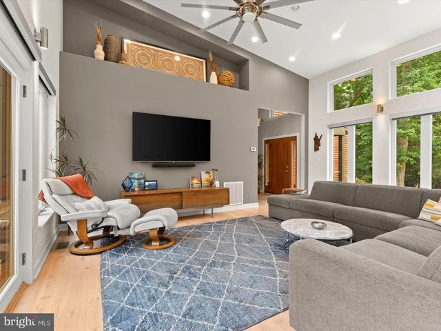 3601 LEONARDS LN, Sutherland, VA 23885