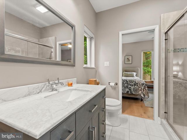 3601 LEONARDS LN, Sutherland, VA 23885