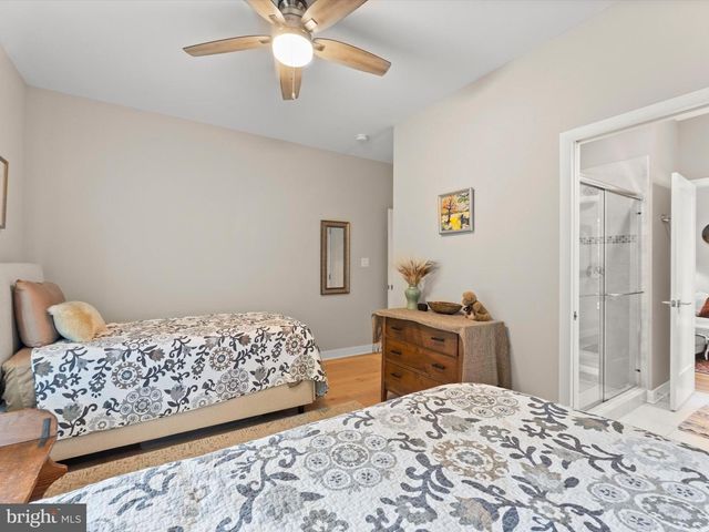 3601 LEONARDS LN, Sutherland, VA 23885