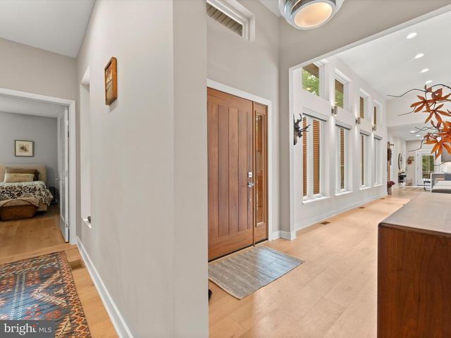3601 LEONARDS LN, Sutherland, VA 23885