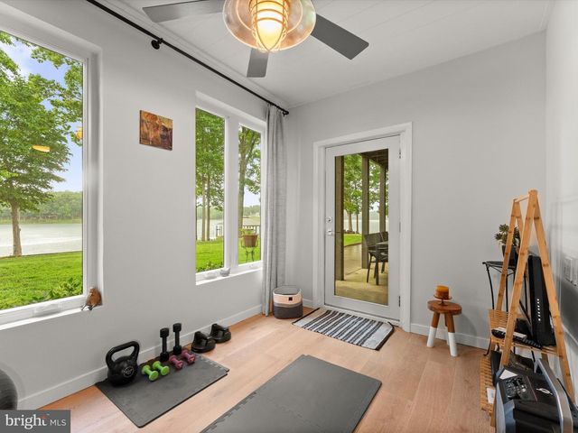 3601 LEONARDS LN, Sutherland, VA 23885