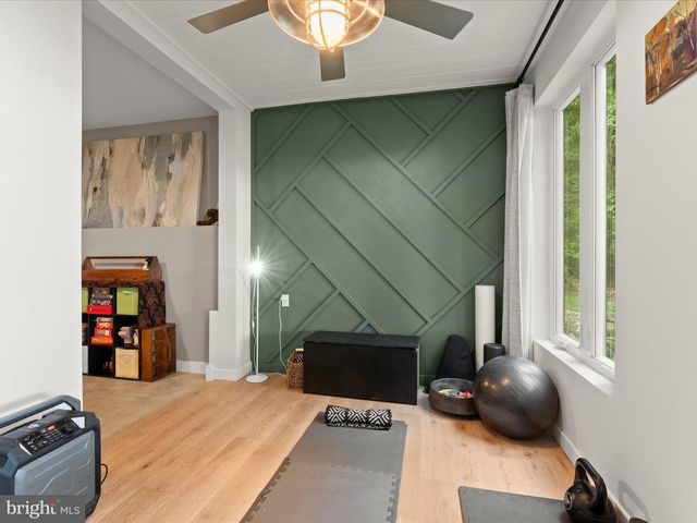 3601 LEONARDS LN, Sutherland, VA 23885