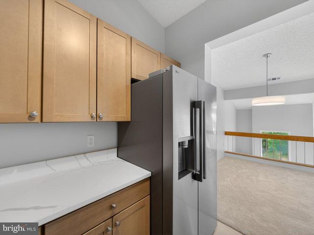1917-B VILLARIDGE DR, Reston, VA 20191