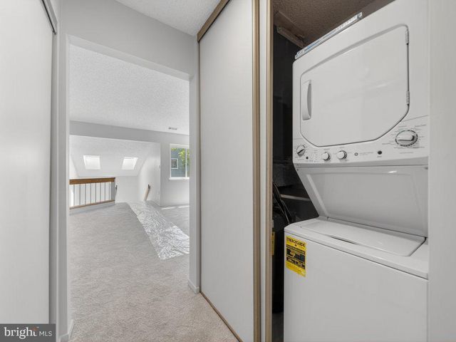1917-B VILLARIDGE DR, Reston, VA 20191