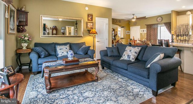 58 MIDDLEMARCH RD, Douglassville, PA 19518