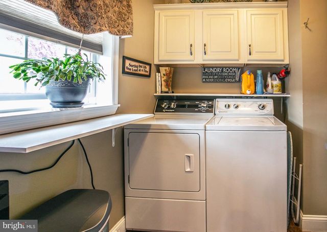58 MIDDLEMARCH RD, Douglassville, PA 19518