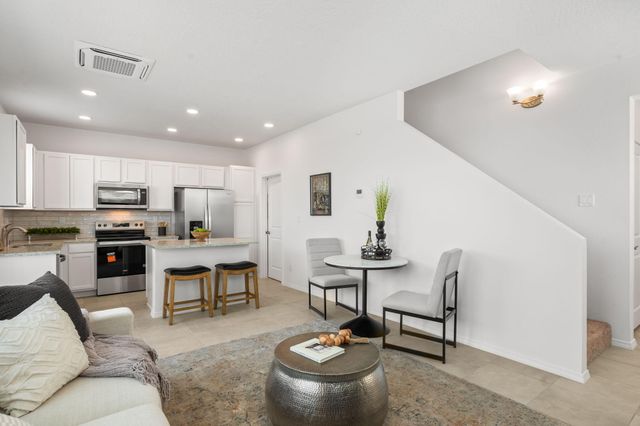 8932 Mountain Ash Avenue SW, Albuquerque, NM 87121