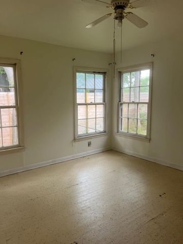 5110 Valley Oak Dr, Austin, TX 78731