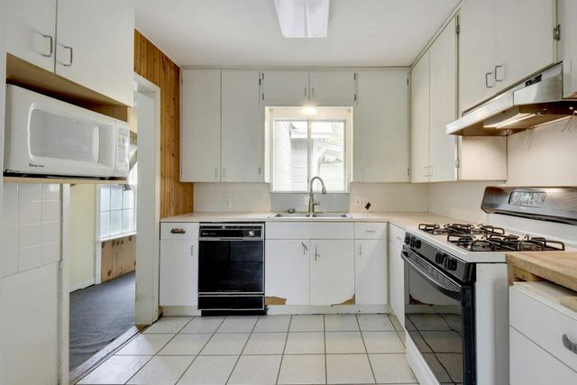 5110 Valley Oak Dr, Austin, TX 78731