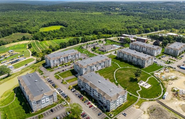 5 Peters Farm Way 312, Westborough, MA 01581